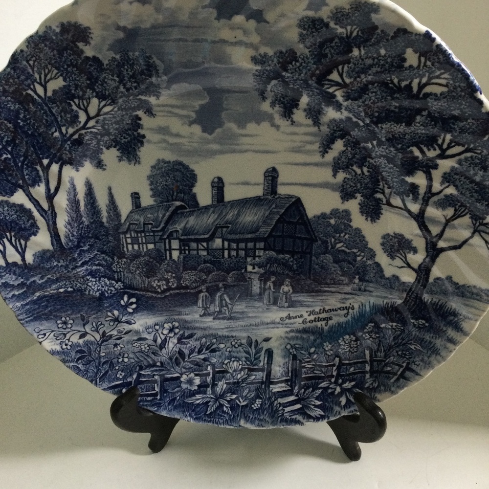 Royal Essex Plate - Anne Hathaway’s Cottage